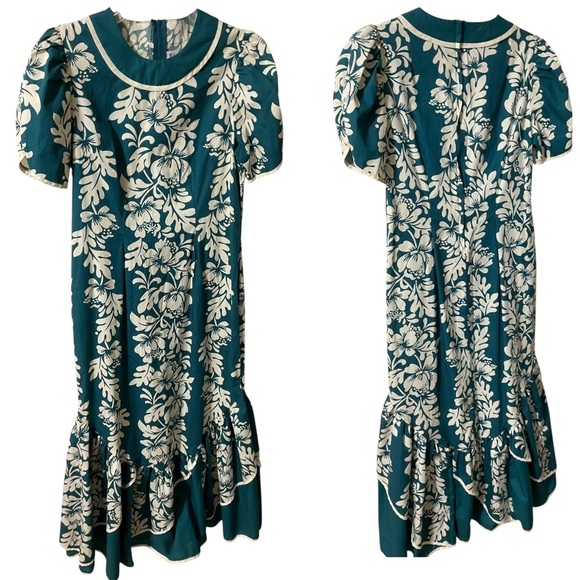 carol Bennett Dresses & Skirts - Vintage Hawaiian Carol Bennett Sz Small Puff sleeves and Ruffles Dress